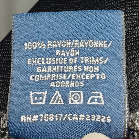 Victoria's Secret Mini Skirt Size Medium - Picture 3 of 4